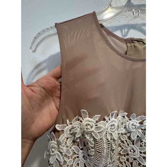 Unbranded Women’s Off White Floral Appliqué Dress Lace Bridal Shower Sheer READ - Picture 7 of 11